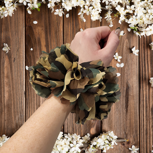 Cameo Scrunchie